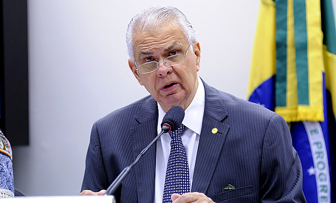 Presidente do Conselho de Ética, José Carlos Araújo (PR-BA), escolherá os relatores na próxima semana