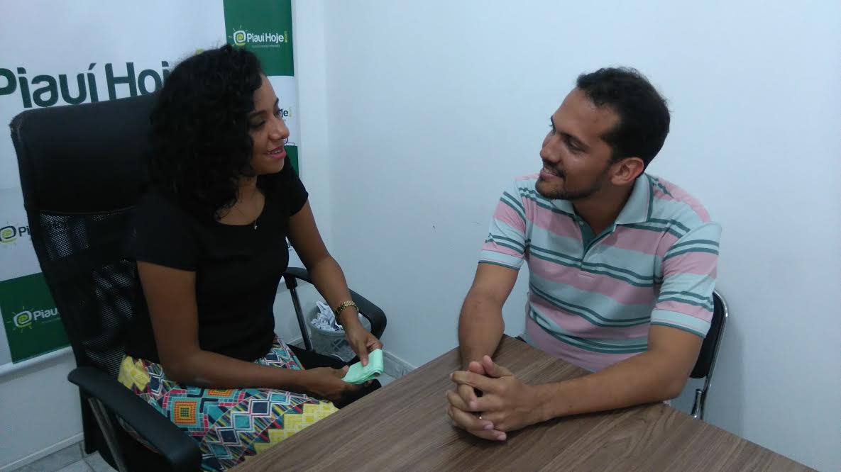 Candidata a prefeitura Luciane Santos, e seu vice, Douglas Bezerra