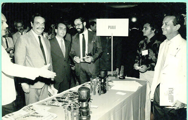 Anchieta Correia, presidente da Piemtur,, em 1976, durante promoção do Piauí em São Paulo. Na foto, Adel Auada, presidente da ABAQV Nacional e Elder