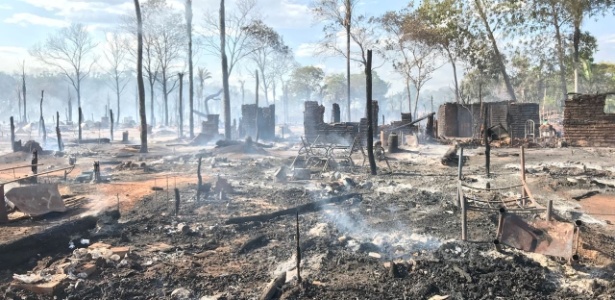 O incêndio destruiu mais de 200 casas no assentamento 8 de março