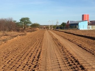 Obras de pavimentação da Avenida das Ingazeiras