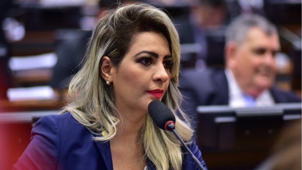 Deputada federal Jozi Araújo (PODE-AP)
