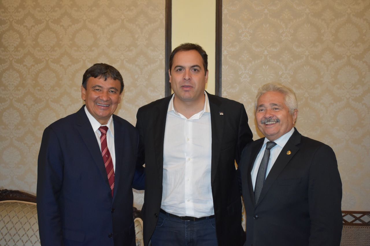João Claudino com governadores Wellington Dias e Paulo Câmara