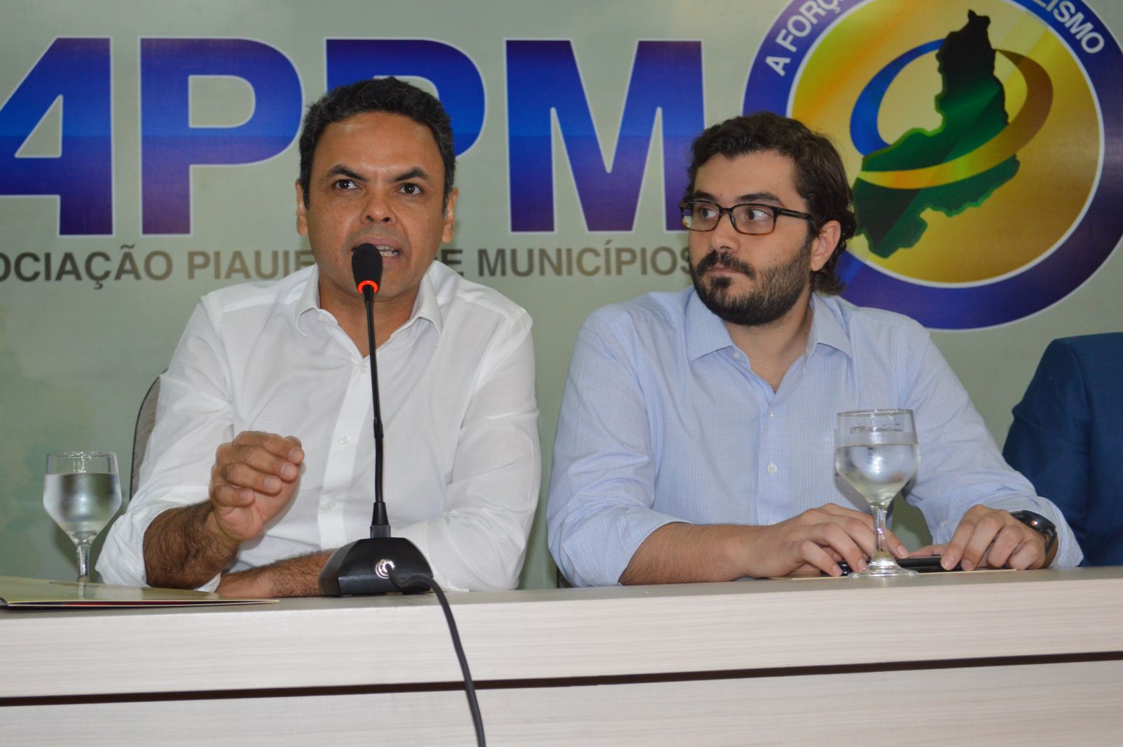 Presidente da APPM, Gil Carlos, com Rodrigo Dias