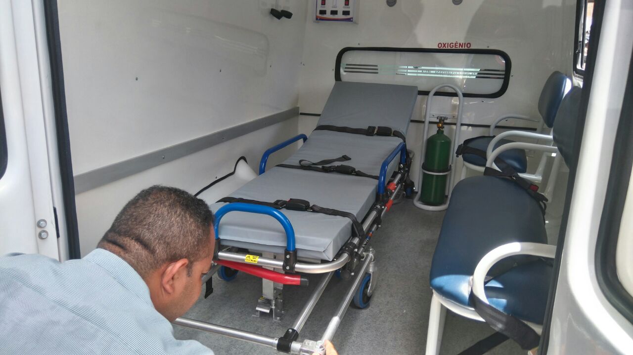 Interior da ambulância