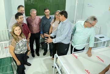 Governador inaugura novos leitos no Hospital Júlio Hartmann