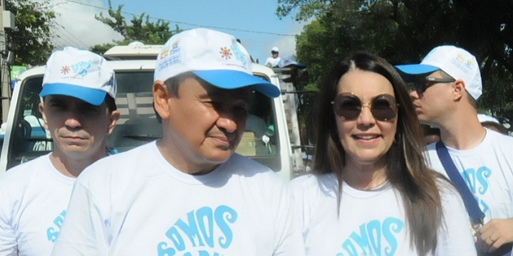 Wellington Dias e Margarete Coelho na caminhada