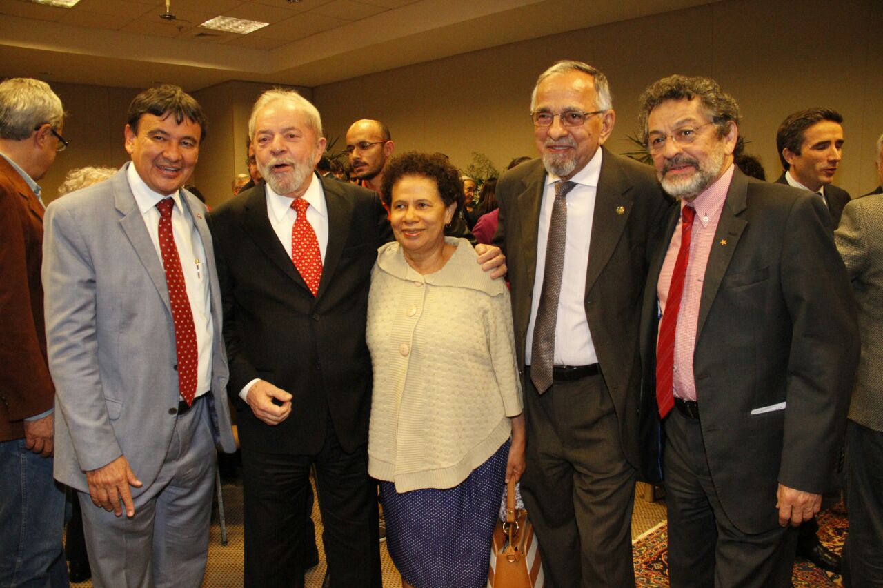 Wellington Dias com Lula e Regina Sousa