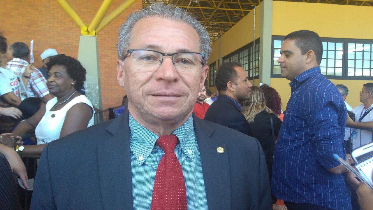 Deputado federal Assis Carvalho (PT)