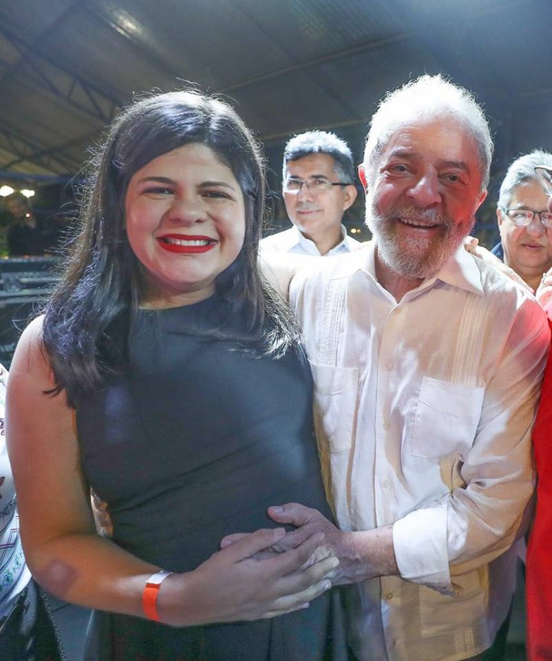 Lula com Alcione Cavalcante, que vai dar o nome de Letícia à filha