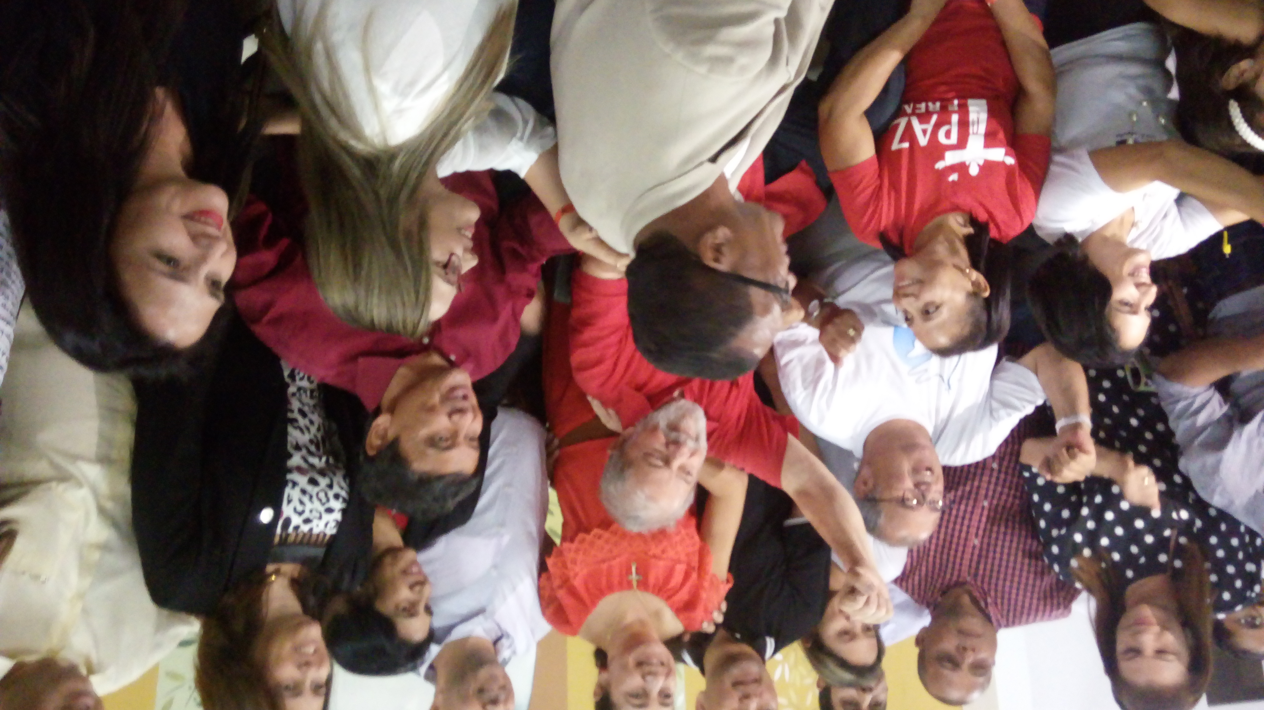 Lula e Wellington Dias com coordenadores e internos da Fazenda da Paz