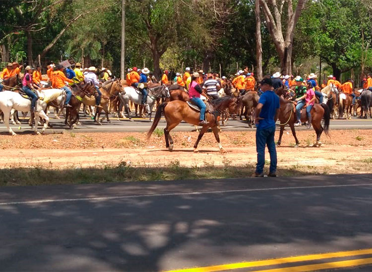 Cavalgada reuniu 400 participantes em Teresina