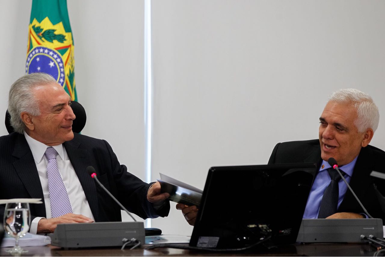 Michel Temer com Themístocles Filho em Brasília