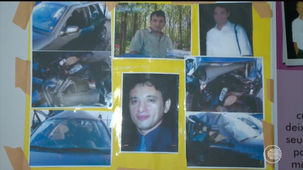 Fotos do jornalista e do veículo destruído na colisão