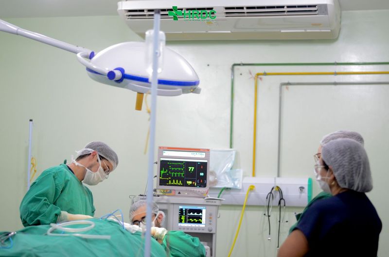 Procedimento na especialidade bucomaxilofacial no Hospital de Oeiras