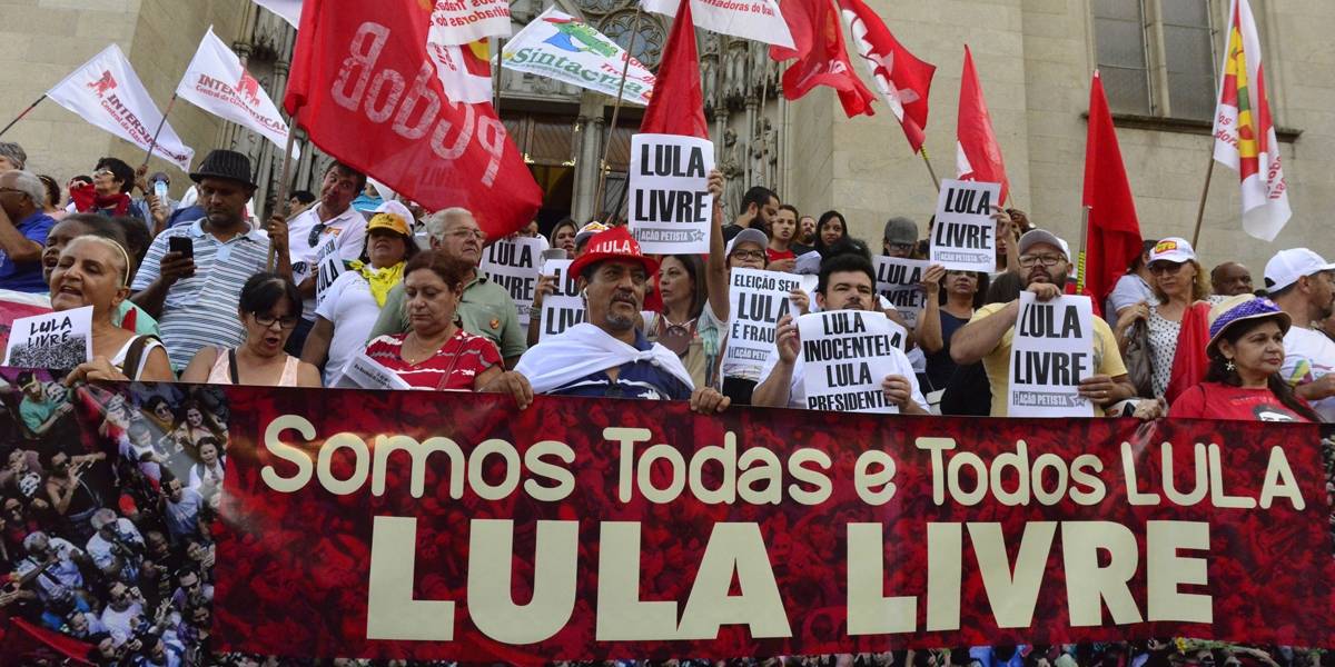 Sindicatos, movimentos sociais e partidos políticos pedem a liberdade de Lula