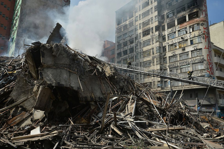 Prédio no Largo do Paissandu, em São Paulo, caiu após um incêndio