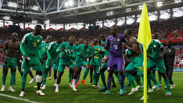 Festa de Senegal após a vitória sobre a Polônia