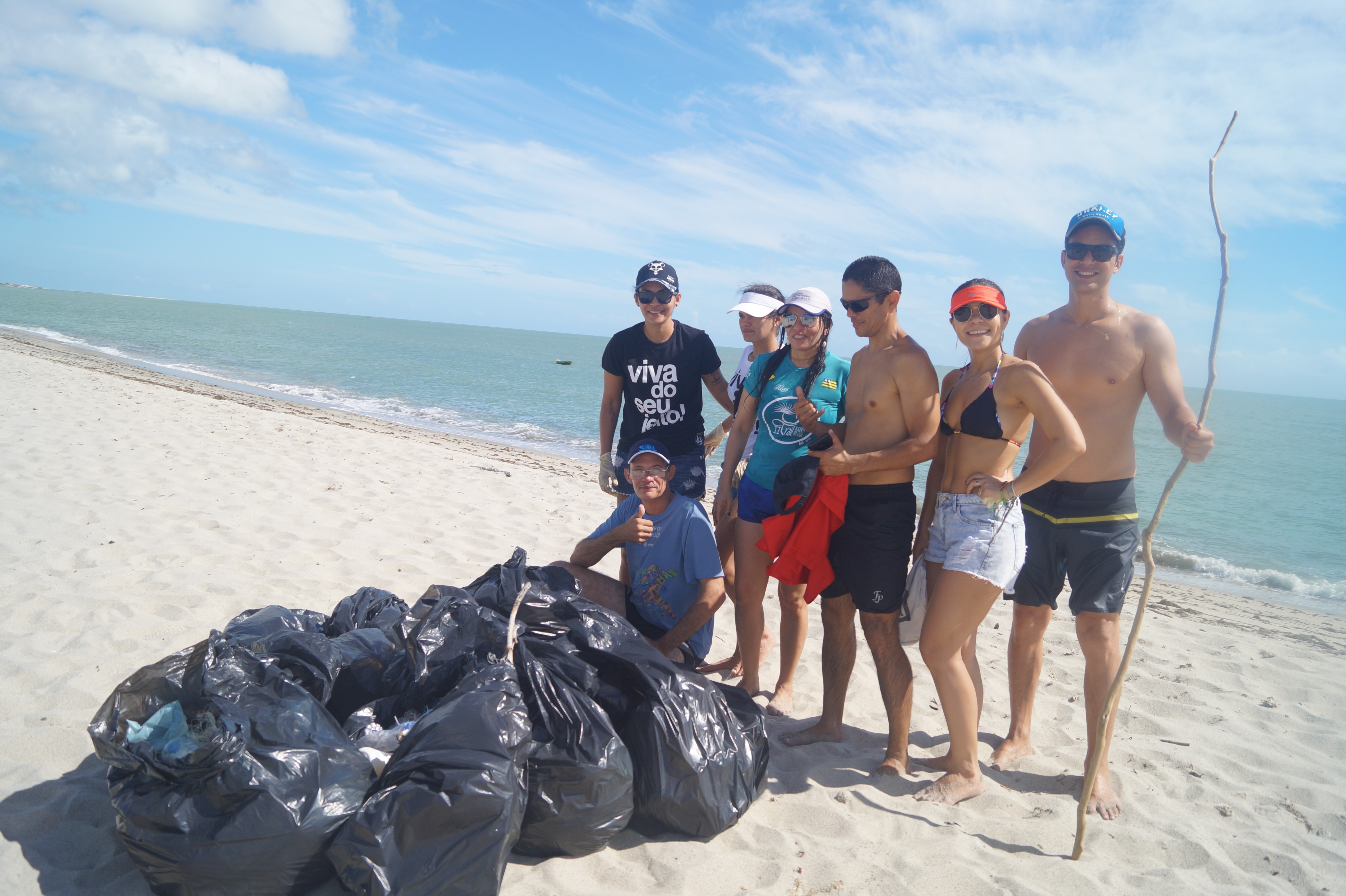 Lixo recolhido na praia de Barra Grande