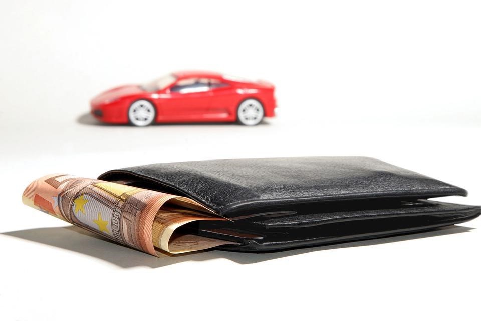 Financiamento é sinônimo de dinheiro rápido e fácil para a compra do carro dos sonhos