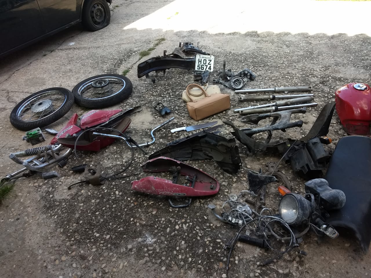 As peças da motocicleta roubada em Teresina
