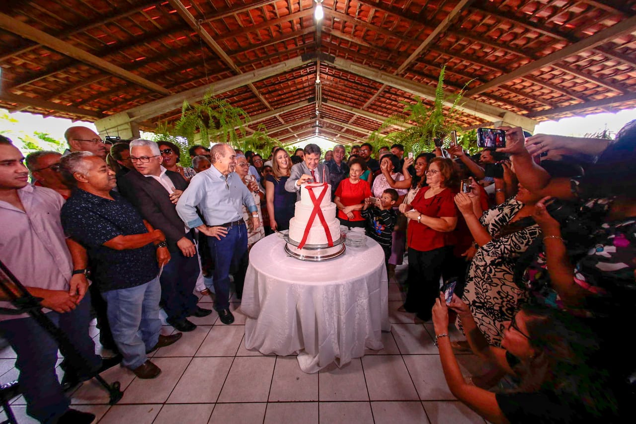 Governador Wellington Dias comemora 57 anos