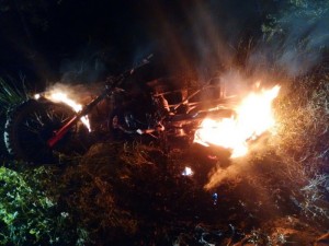 Moto queimada em Luís Correia