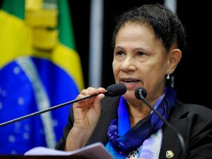 Senadora Regina Sousa (PT)