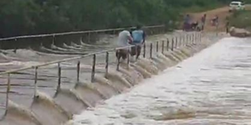 Jovem desaparece ao ser arrastado por águas de rio em Luís Correia