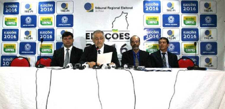 Desembargador Joaquim Dias de Santana Filho, presidente do TRE-PI