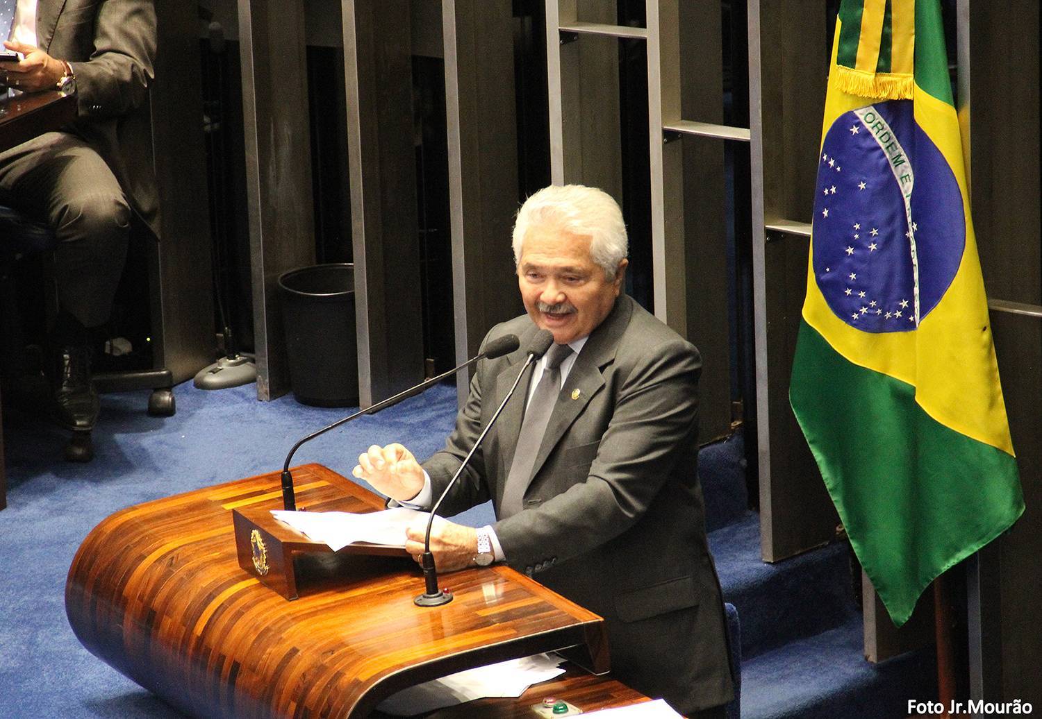 Senador Elmano Ferrer
