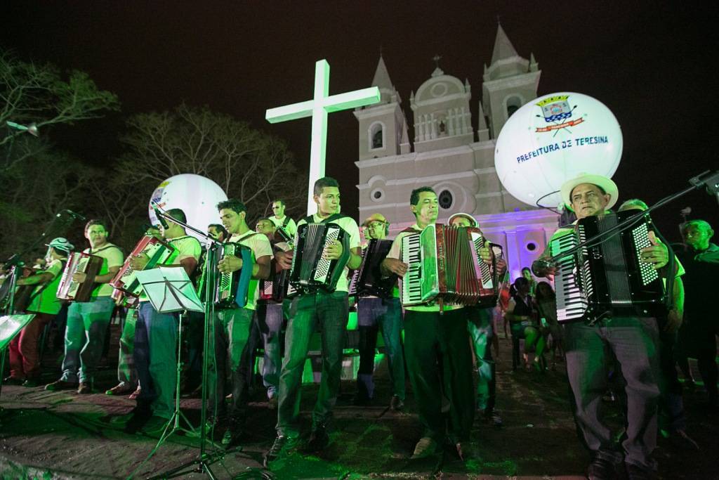 Orquestra Sanfônica é uma das atrações da abertura do Natal no centro de Teresina