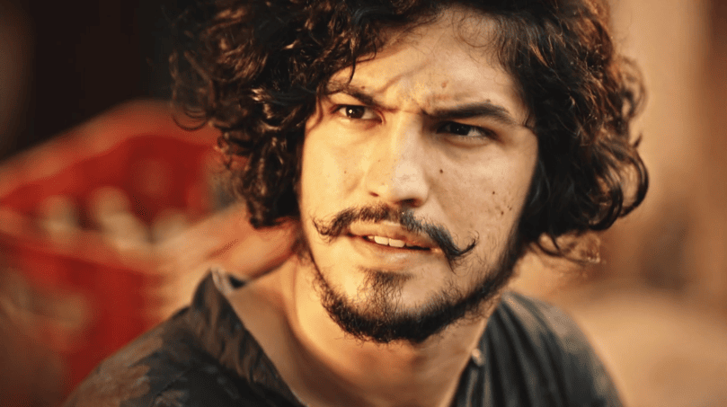 Miguel (Gabriel Leone) em cena de “Velho Chico”