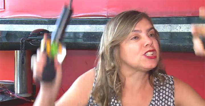 Procuradora agride repórter da TV Band