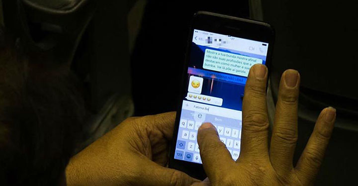 Unhas por fazer e nenhum decoro