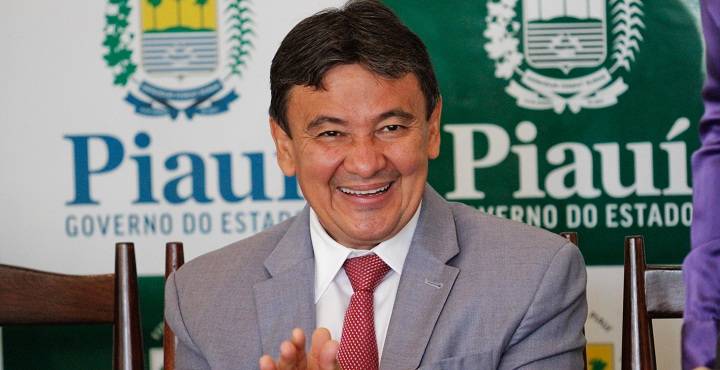 Wellington Dias em solenidade