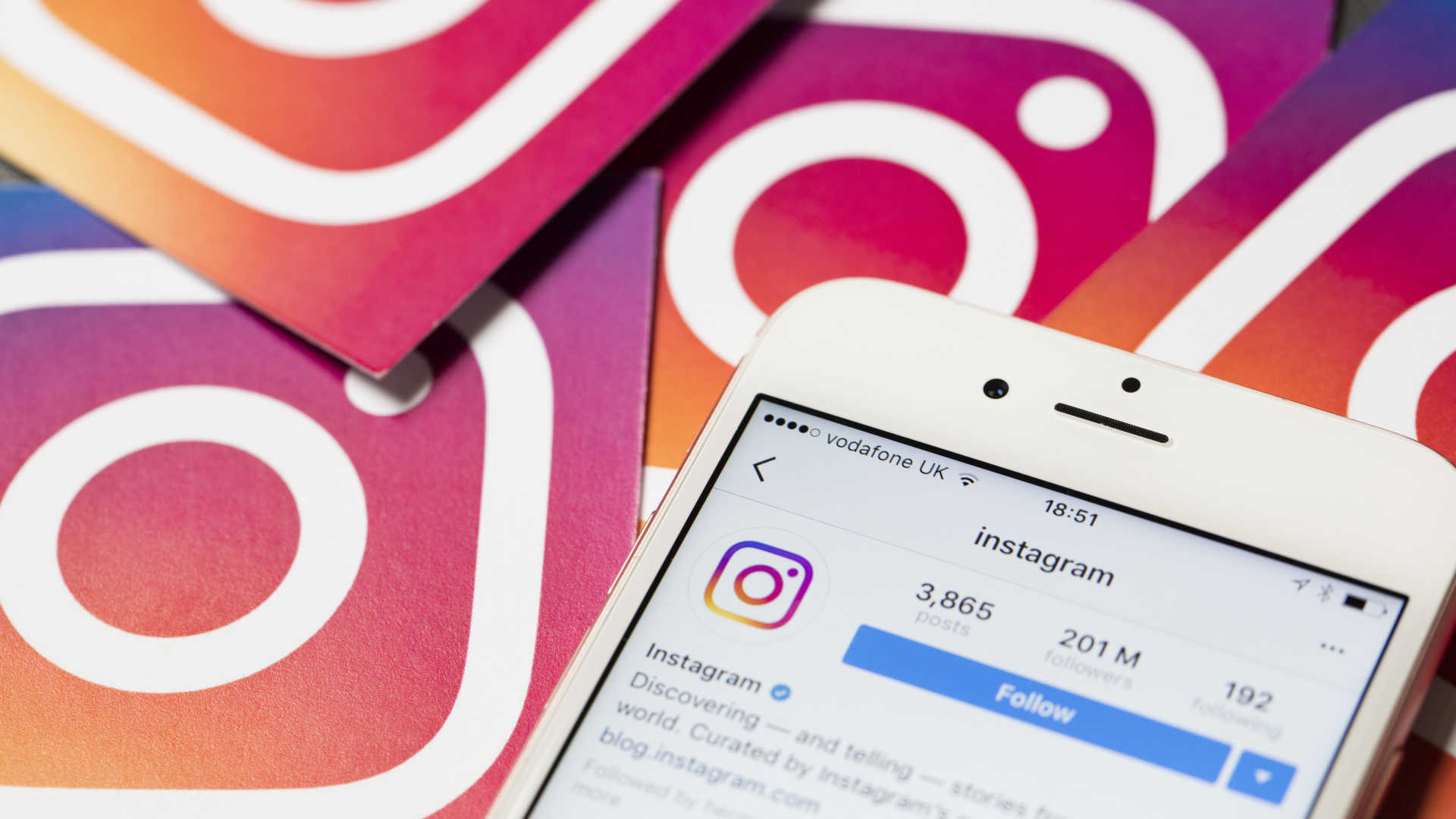 Instagram desmente exposição de dados privados