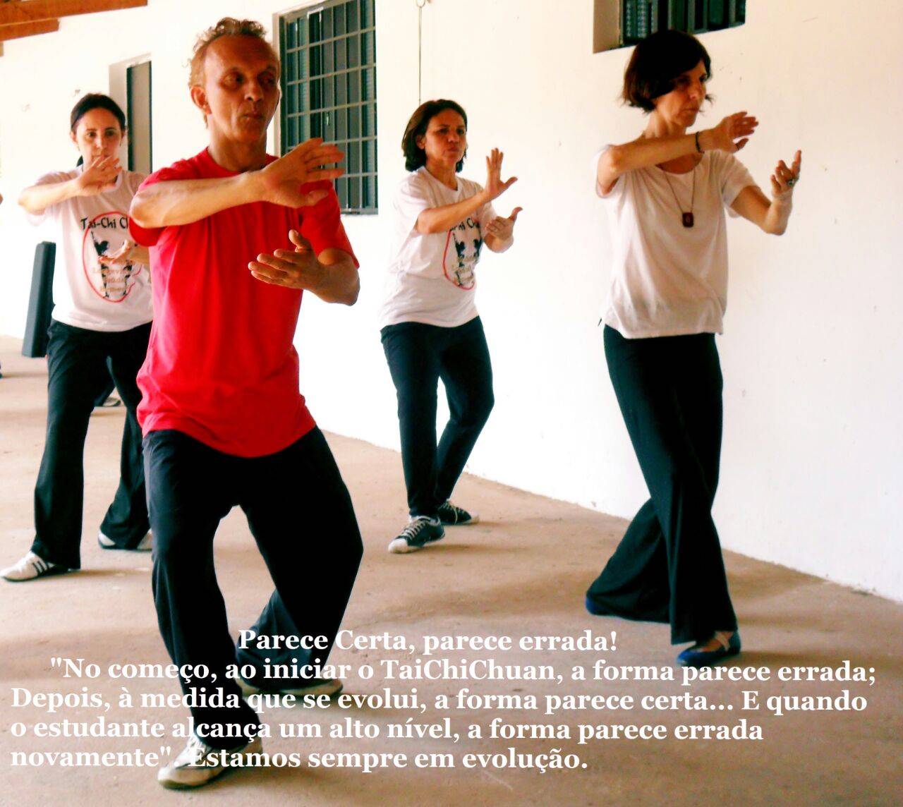 Mulheres homenageiam o Prof. Barbosa