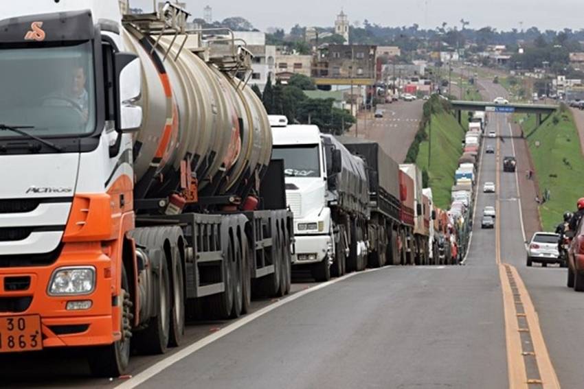 Greve dos Caminhoneiros