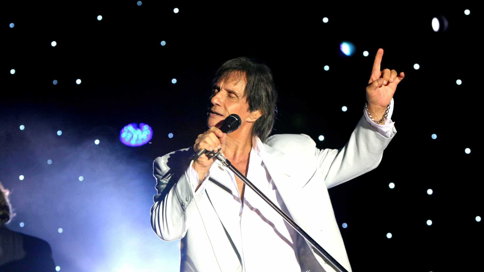 Roberto Carlos completa 85 anos com "É preciso saber viver"