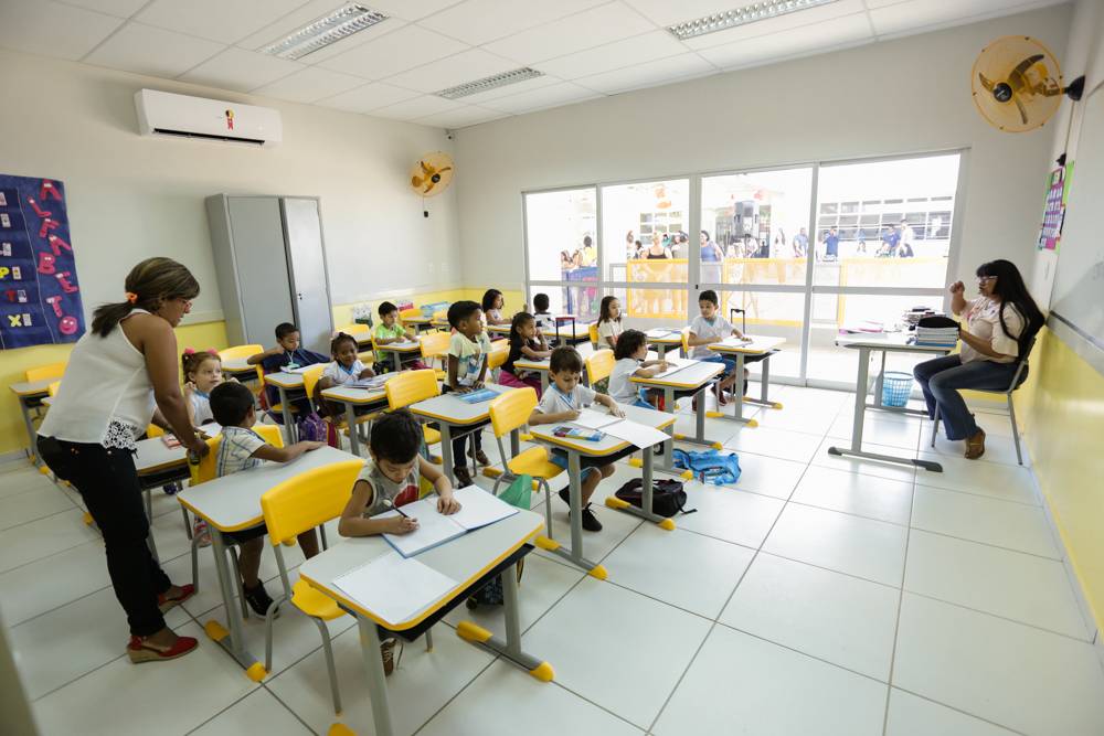 Centro Municipal de educação Infantil Carlos Drummond de Andrade