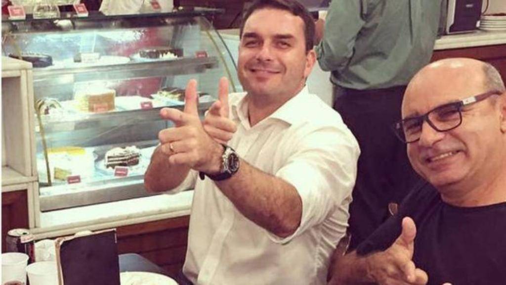 Flávio Bolsonaro e Queiroz