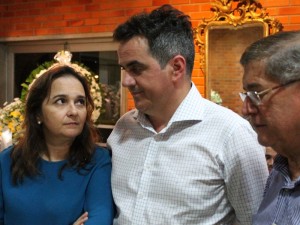 Senador Ciro Nogueira Filho (PP) no velório do sogro