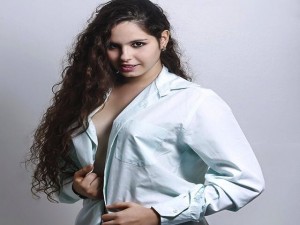 Joyce Medeiros de apenas 19 anos é miss Piracuruca