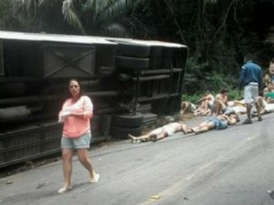 Acidente com ônibus em Paraty (RJ) matou 15 pessoas