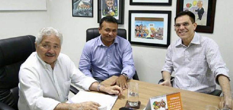 Elmano Ferrer, Fábio Abreu e Amadeu Campos