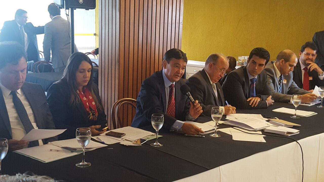 Governador Wellington Dias participa de reunião com o Congresso e o Planalto
