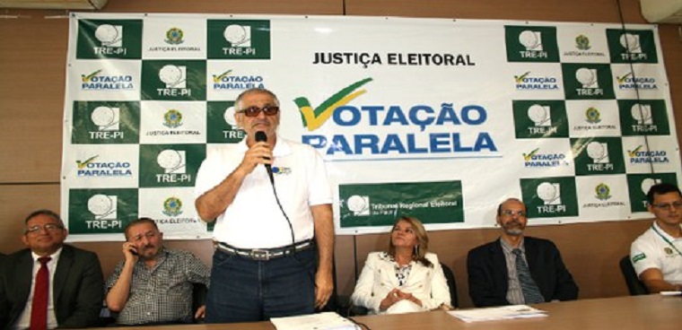 O presidente do TRE-PI, Joaquim Santana