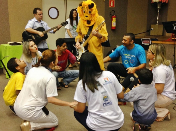 Primeira apresentação da banda Somos Um