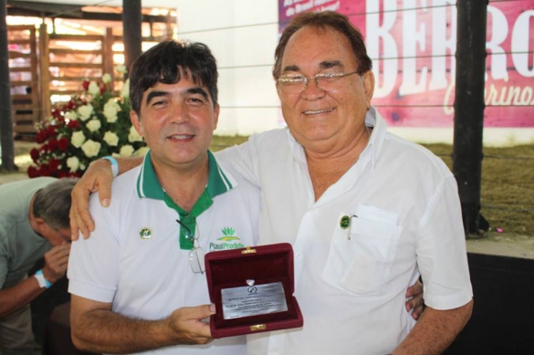 Francisco Limma recebe homenagem dos criadores de caprinos
